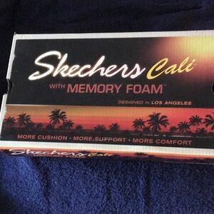 Skechers Cozy Campfire slippers